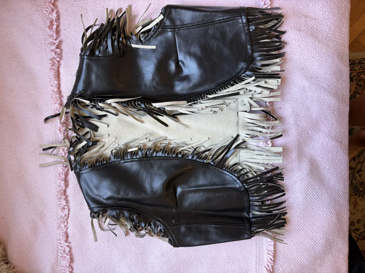 Chaleco A ≠ - Vista 3