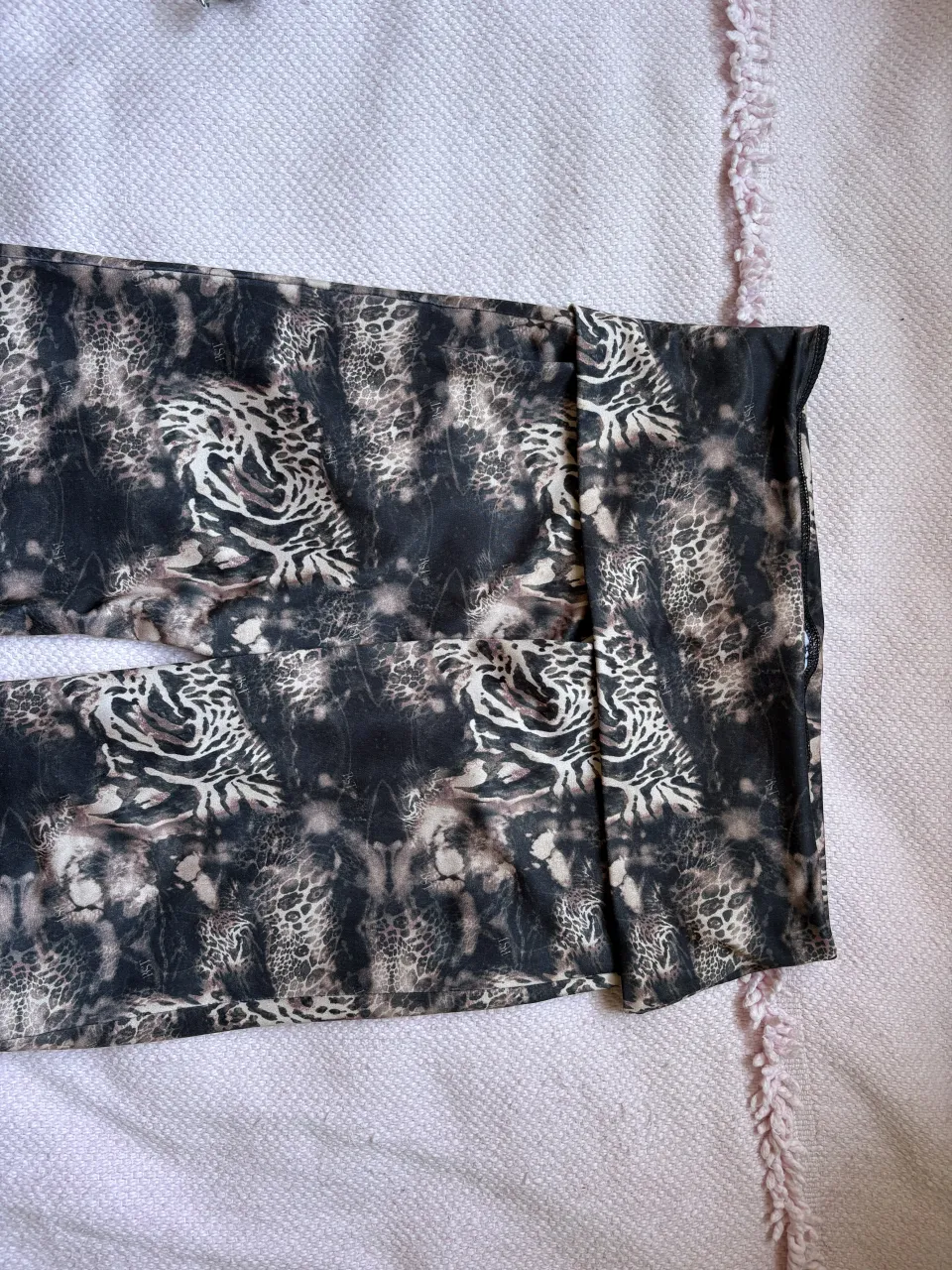 Pantalón Bestia - Vista 2