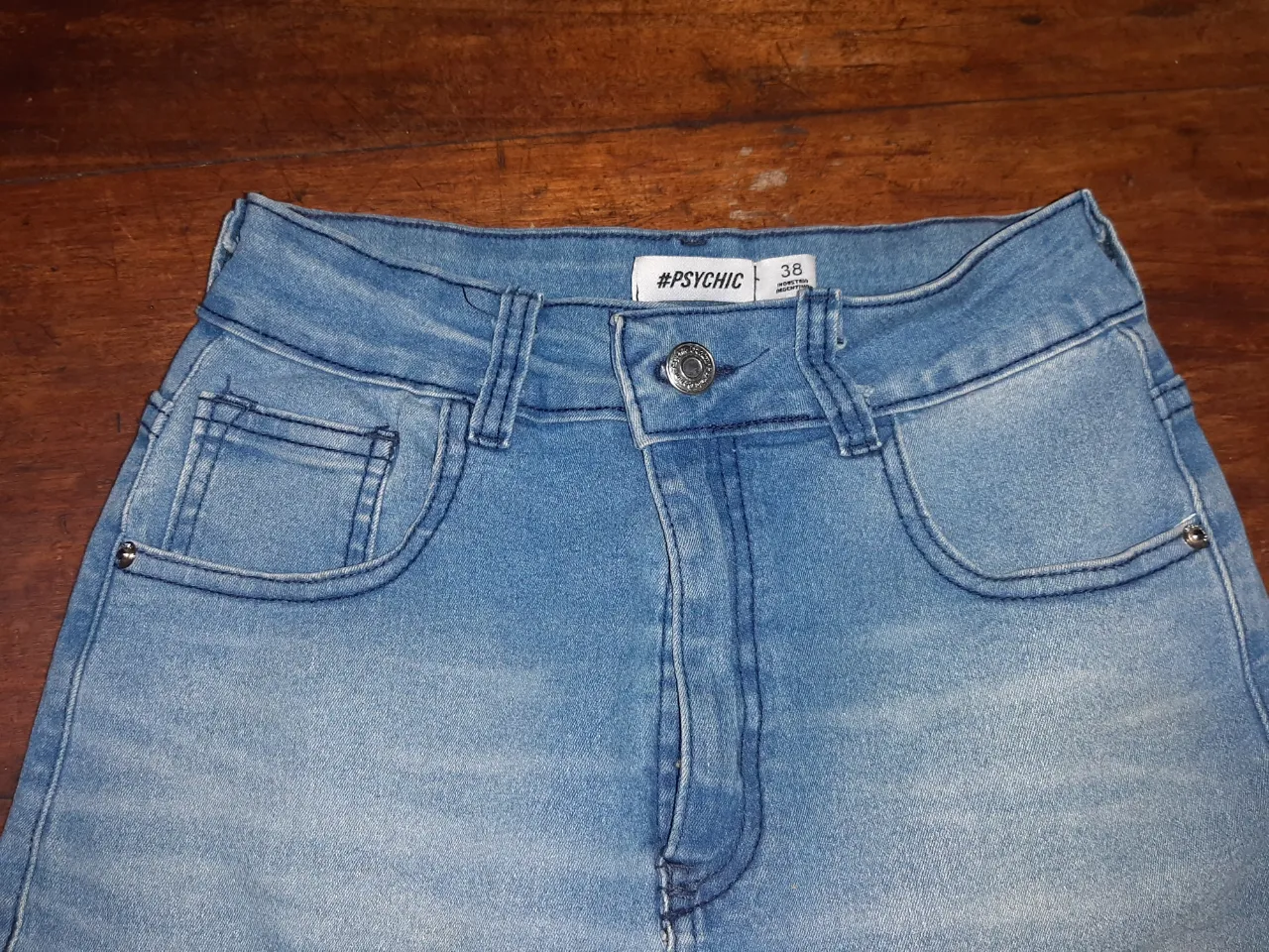 Pollera PSYCHIC - Vista 3