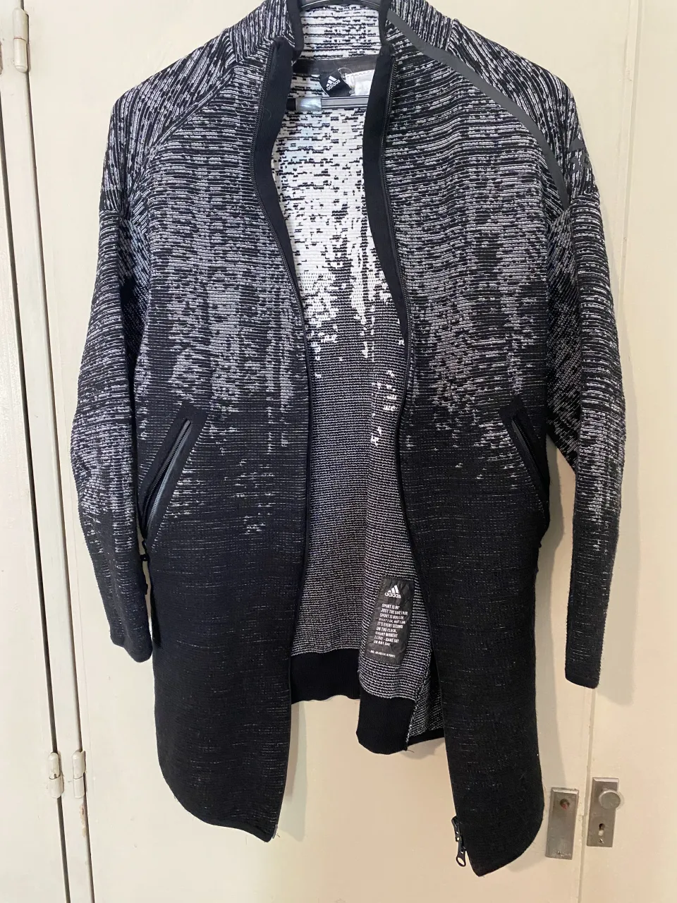 Campera adidas - Vista 2