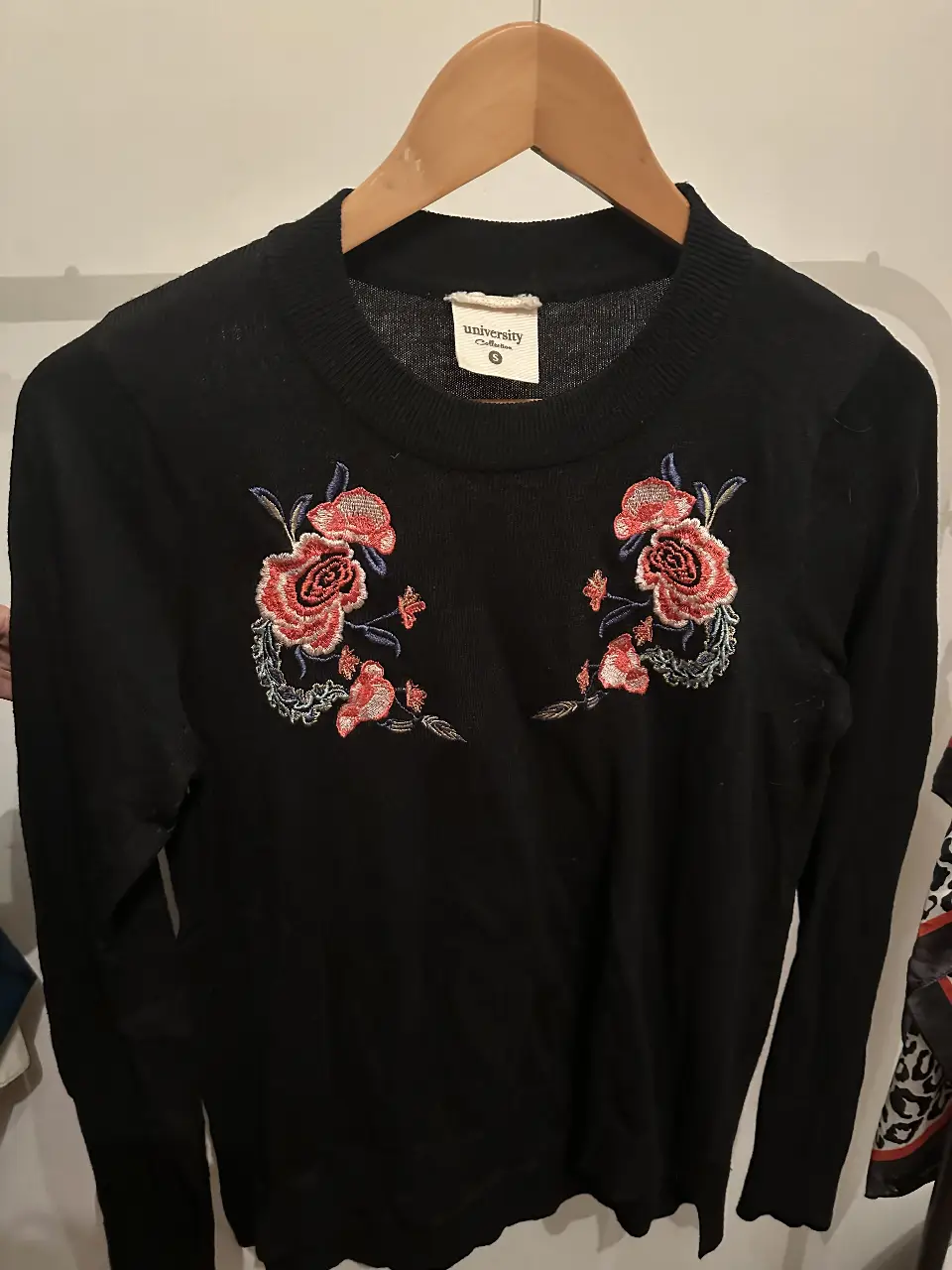 Polera University - Vista 4