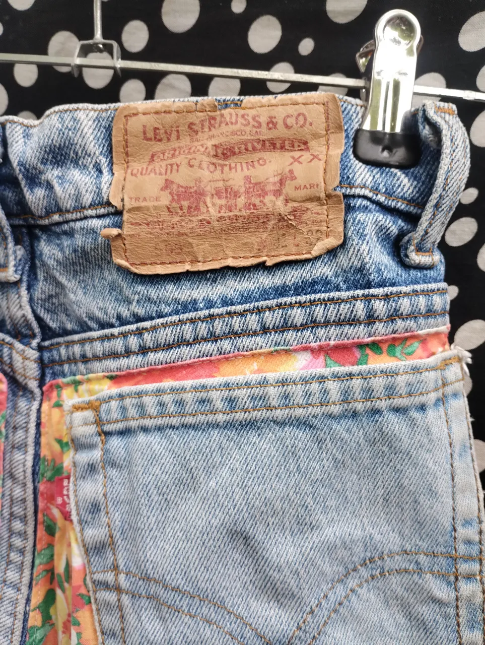 Short Levi's - Vista 5