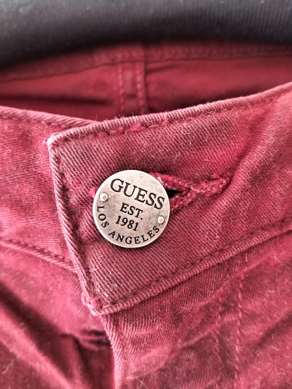 Jean GUESS - Vista 4