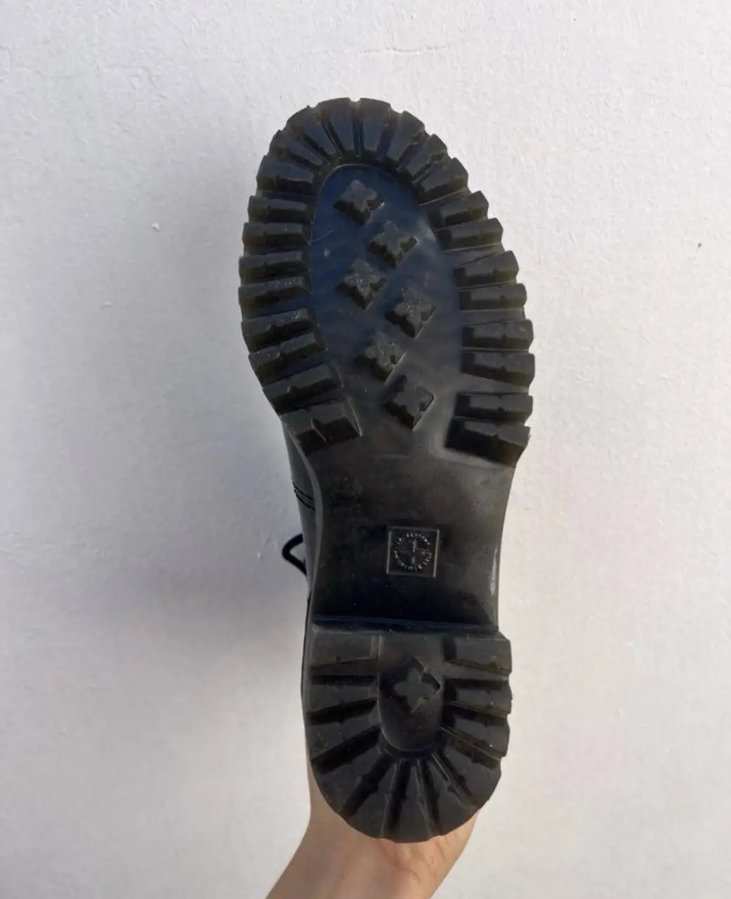 Borcegos Dr. Martens - Vista 6