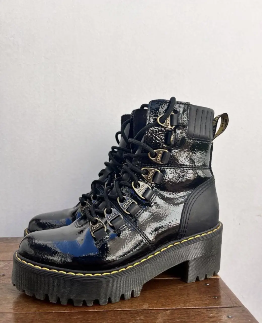 Borcegos Dr. Martens - Vista 3
