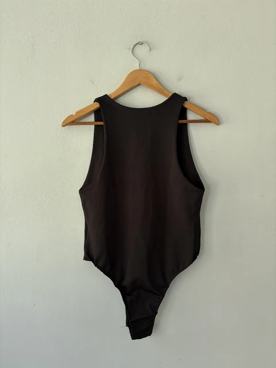 Body N.a.m. - Vista 2