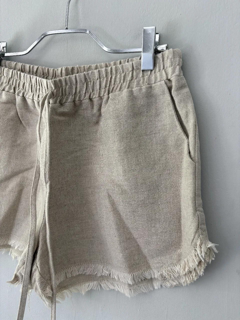 Short Little lies - Vista 3