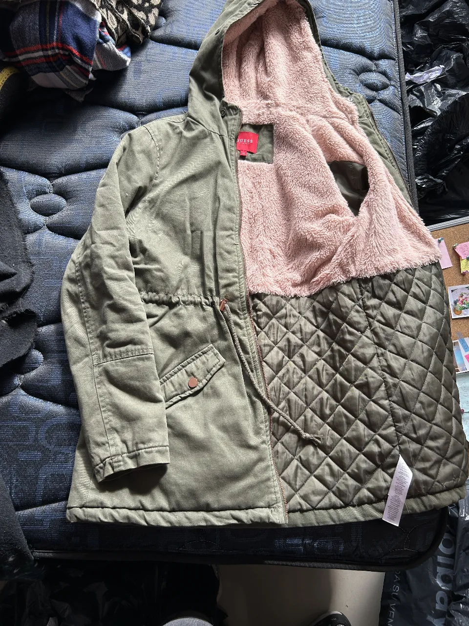 Campera GUESS - Vista 5