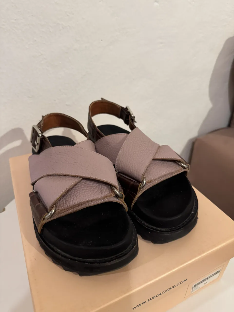 Sandalias LUBOLOQUE - Vista 2