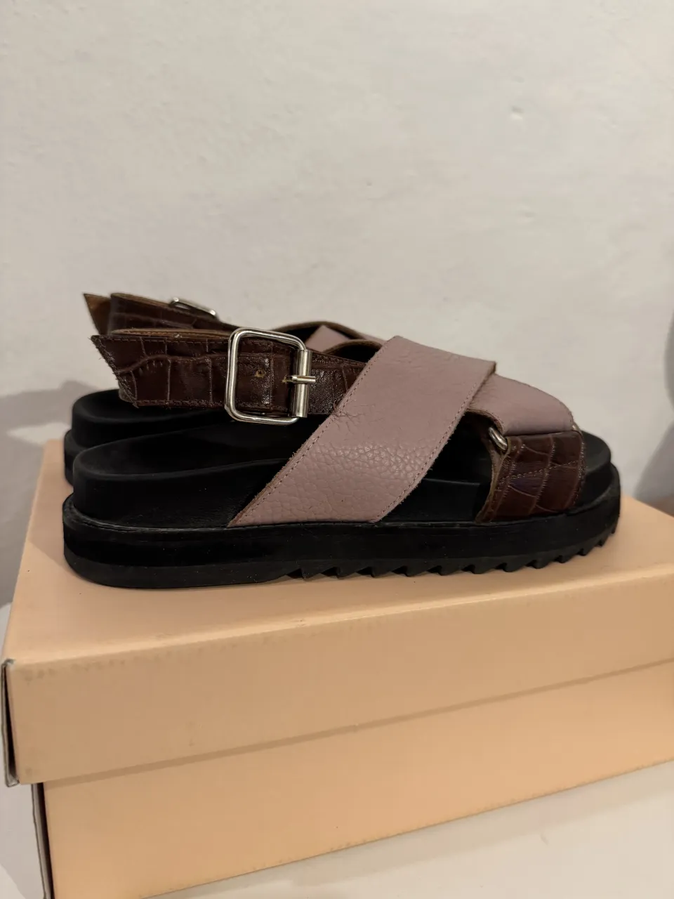 Sandalias LUBOLOQUE - Vista 4