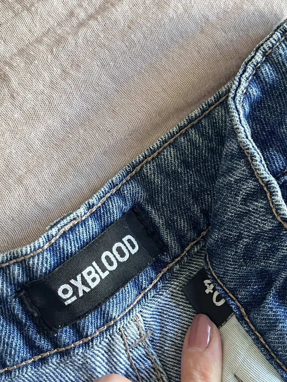 Short OXBLOOD - Vista 2