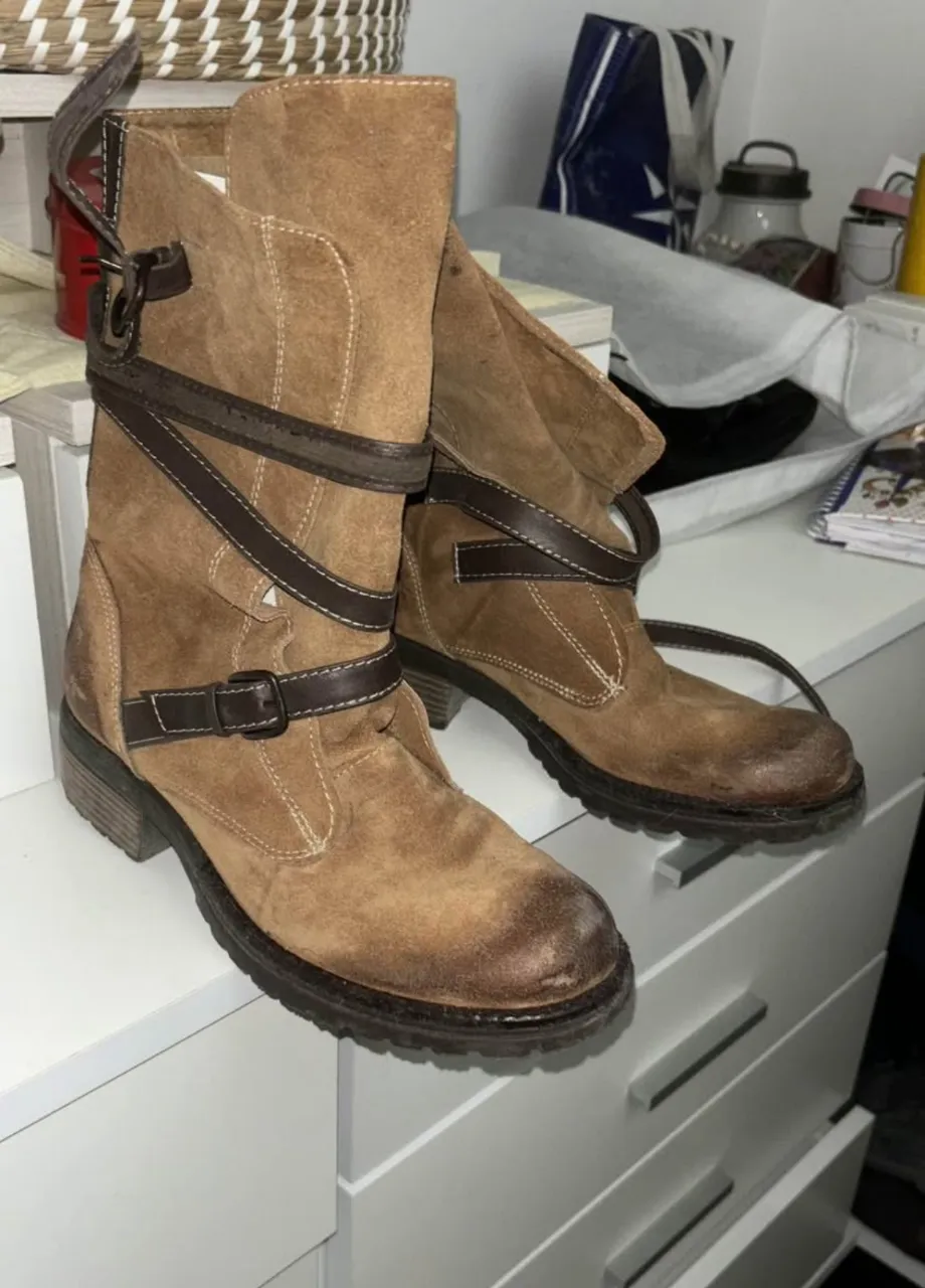 Botas Sarkany - Vista 3