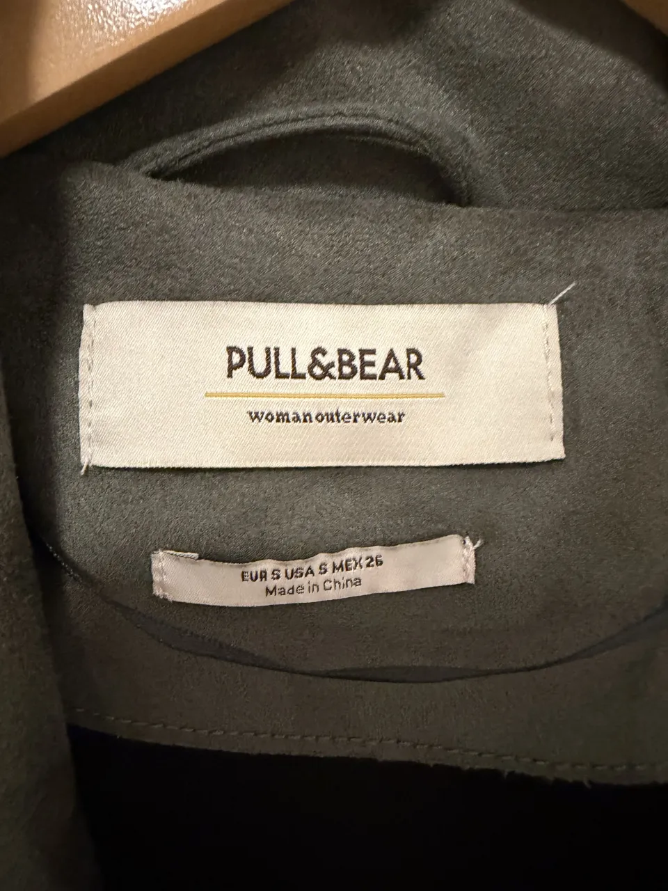 Campera Pull&bear - Vista 2