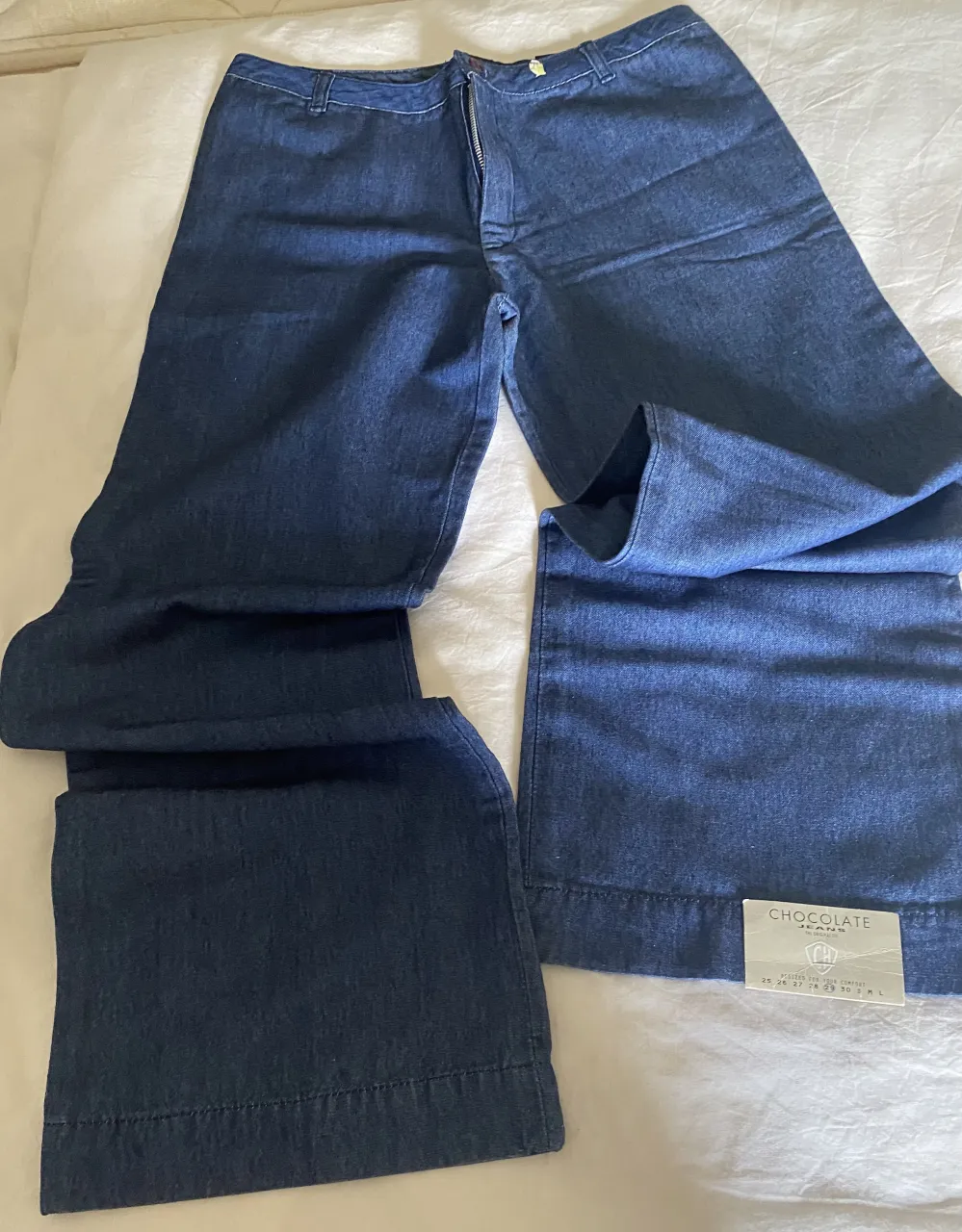 Jean Chocolate - Vista 3