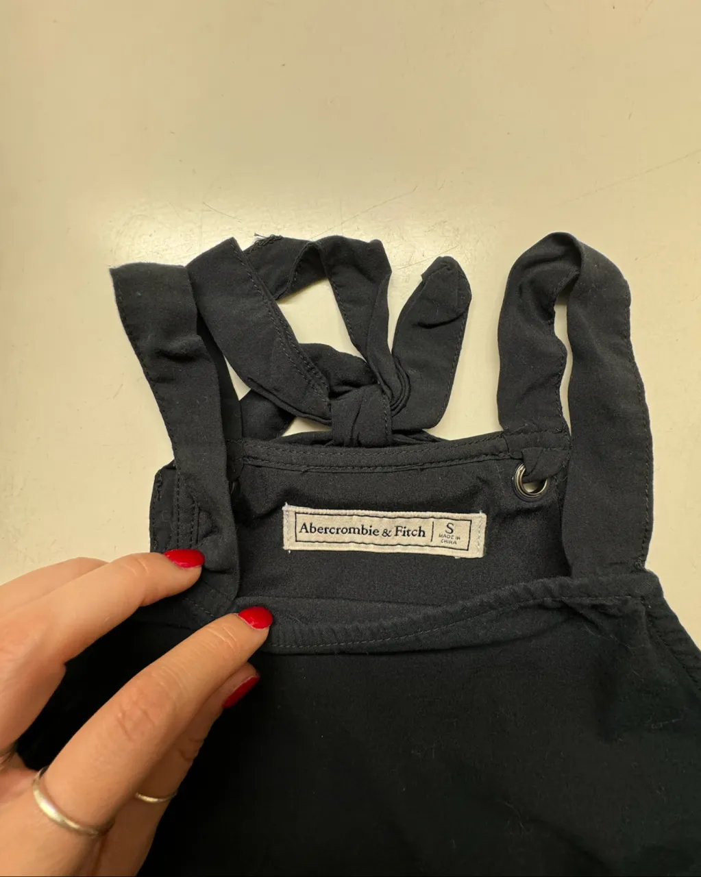 Top Abercrombie & Fitch - Vista 2