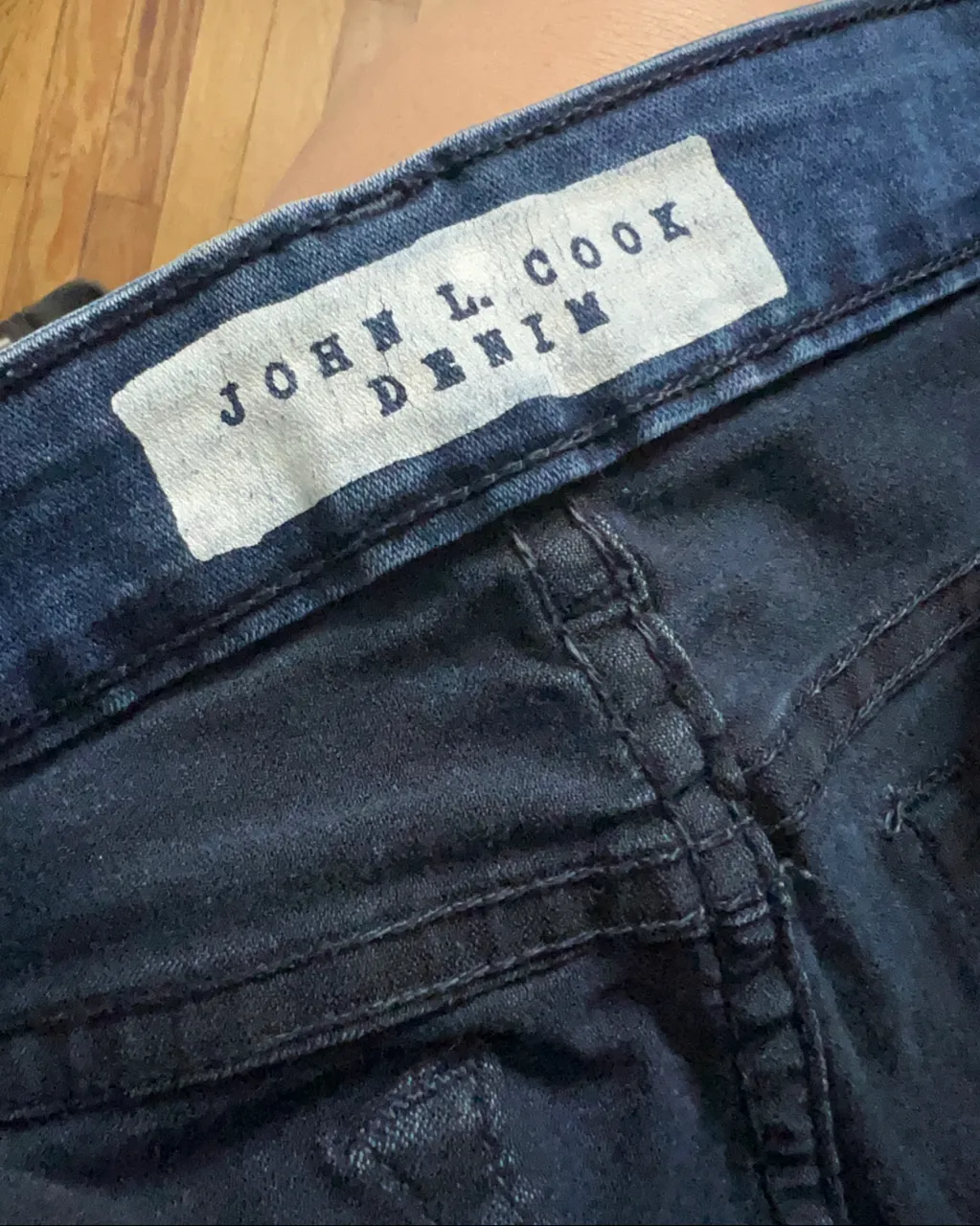 Jean JOHN L. COOK - Vista 3