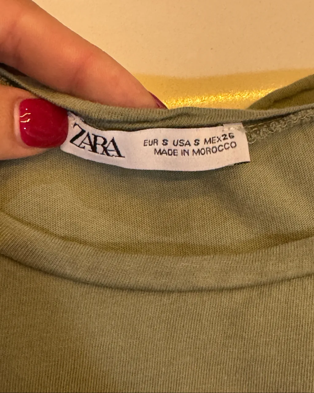 Remera Zara - Vista 2