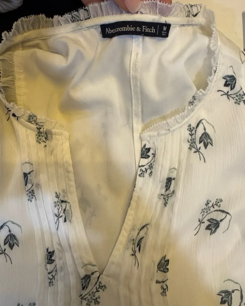 Blusa Abercrombie & Fitch - Vista 3