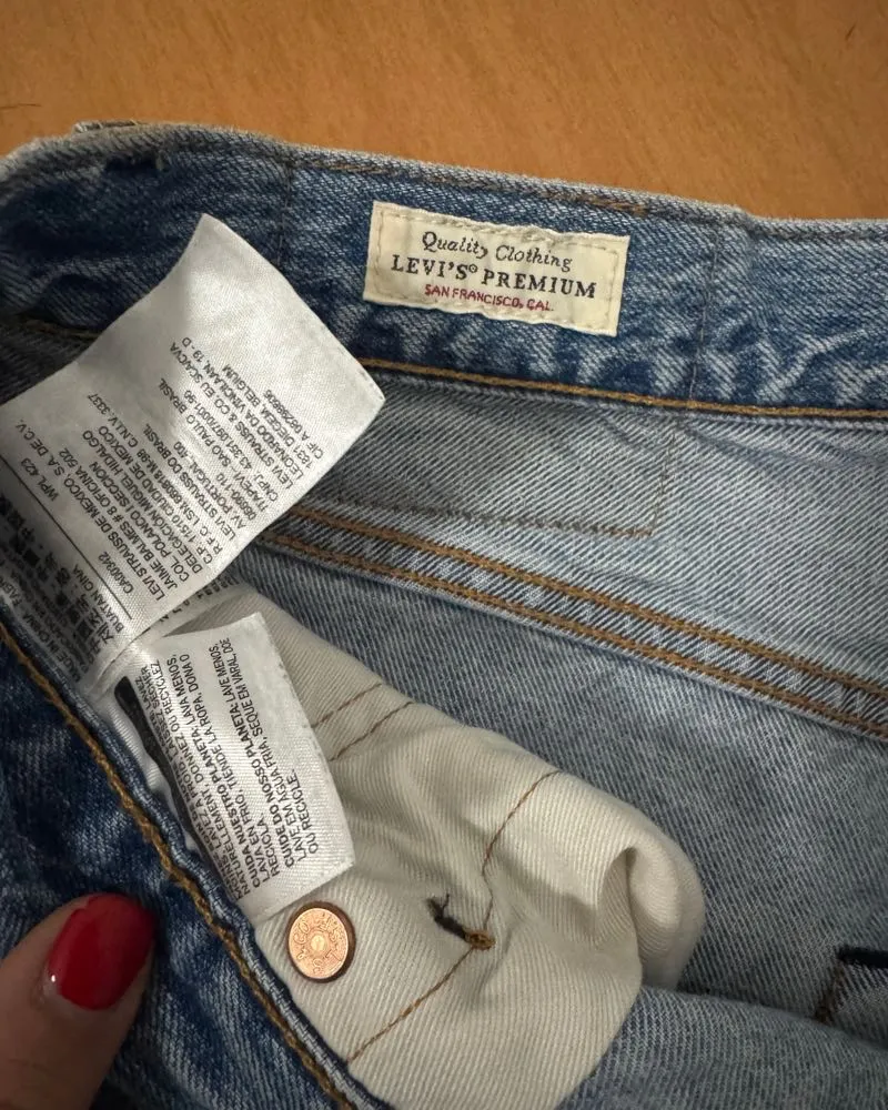 Jean Levi's - Vista 4