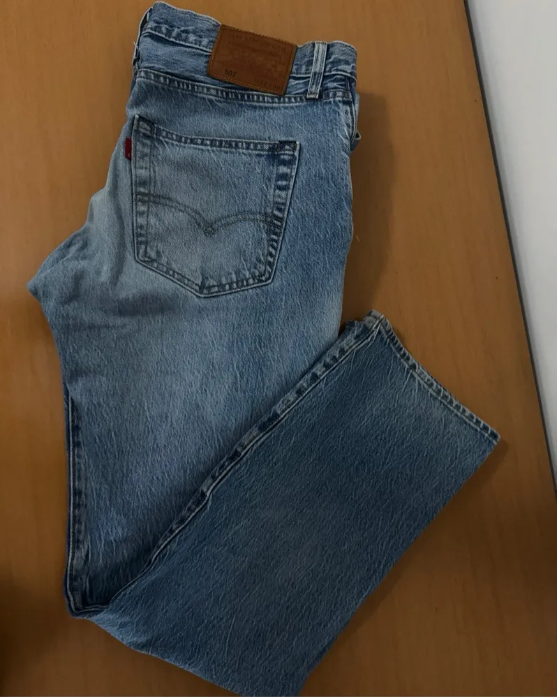 Jean Levi's - Vista 5