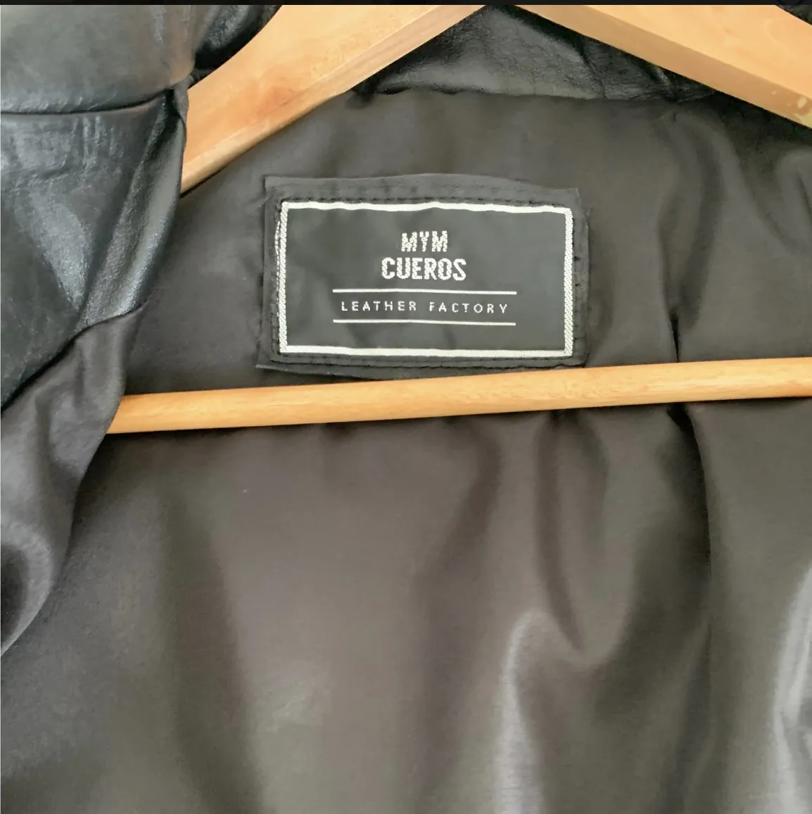Campera Mymcueros - Vista 2