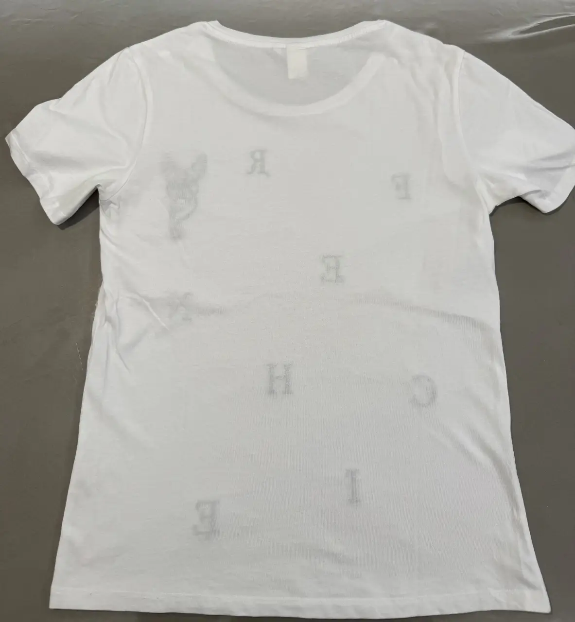 Remera H&M - Vista 2