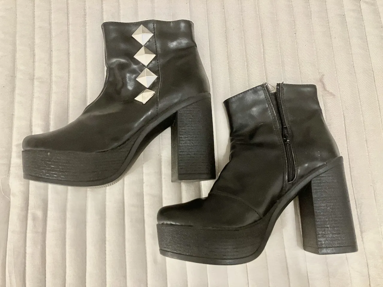 Botines Cuero - Vista 2