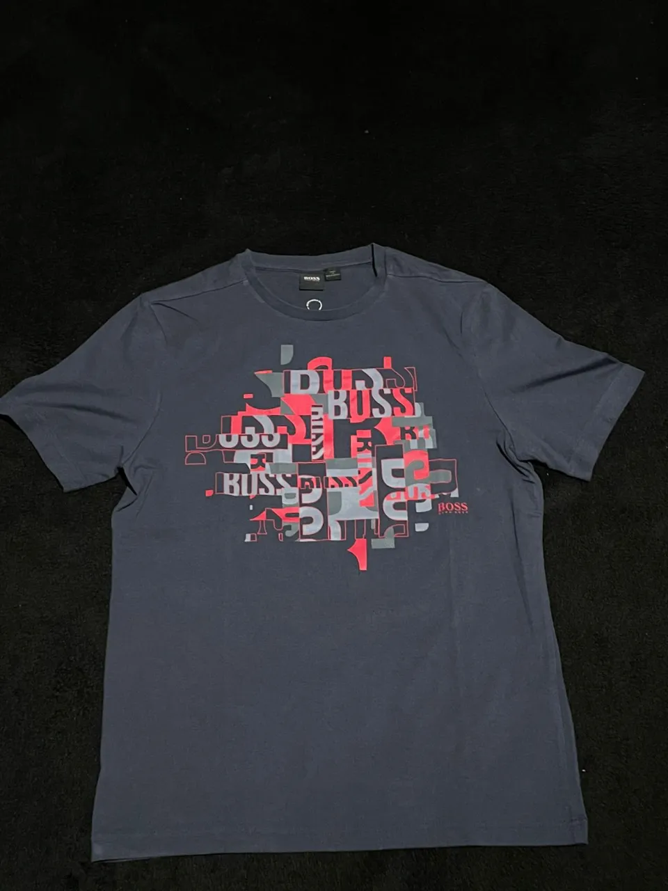 Remera Boss - Vista 2