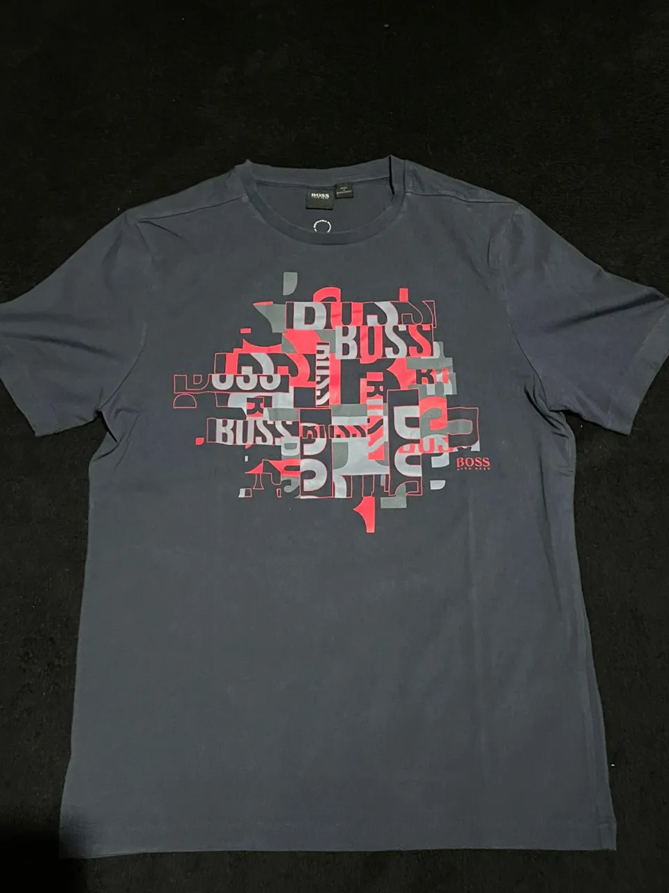 Remera Boss - Vista 3