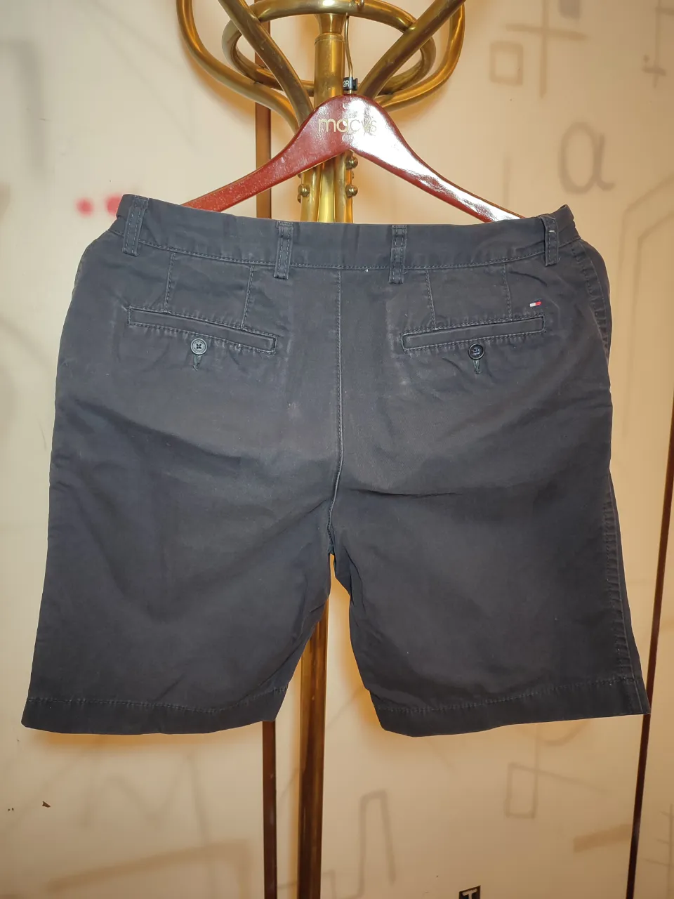 Shorts /bermudas de gabardina color azul marino. Tienen bolsillos delanteros y traseros con botón.cintura 0,82 largo 0,50 