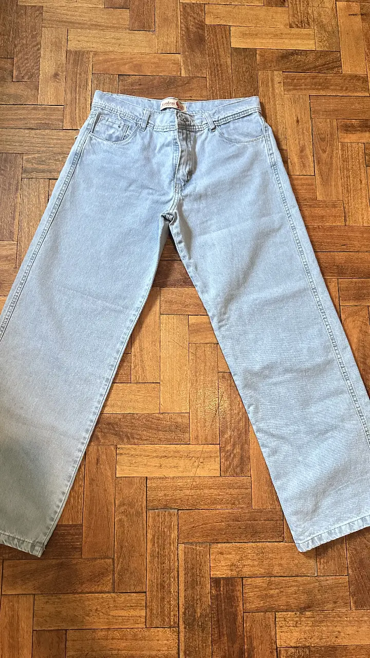 Jeans celeste wide leg tiro medio, nuevo talle 40. 