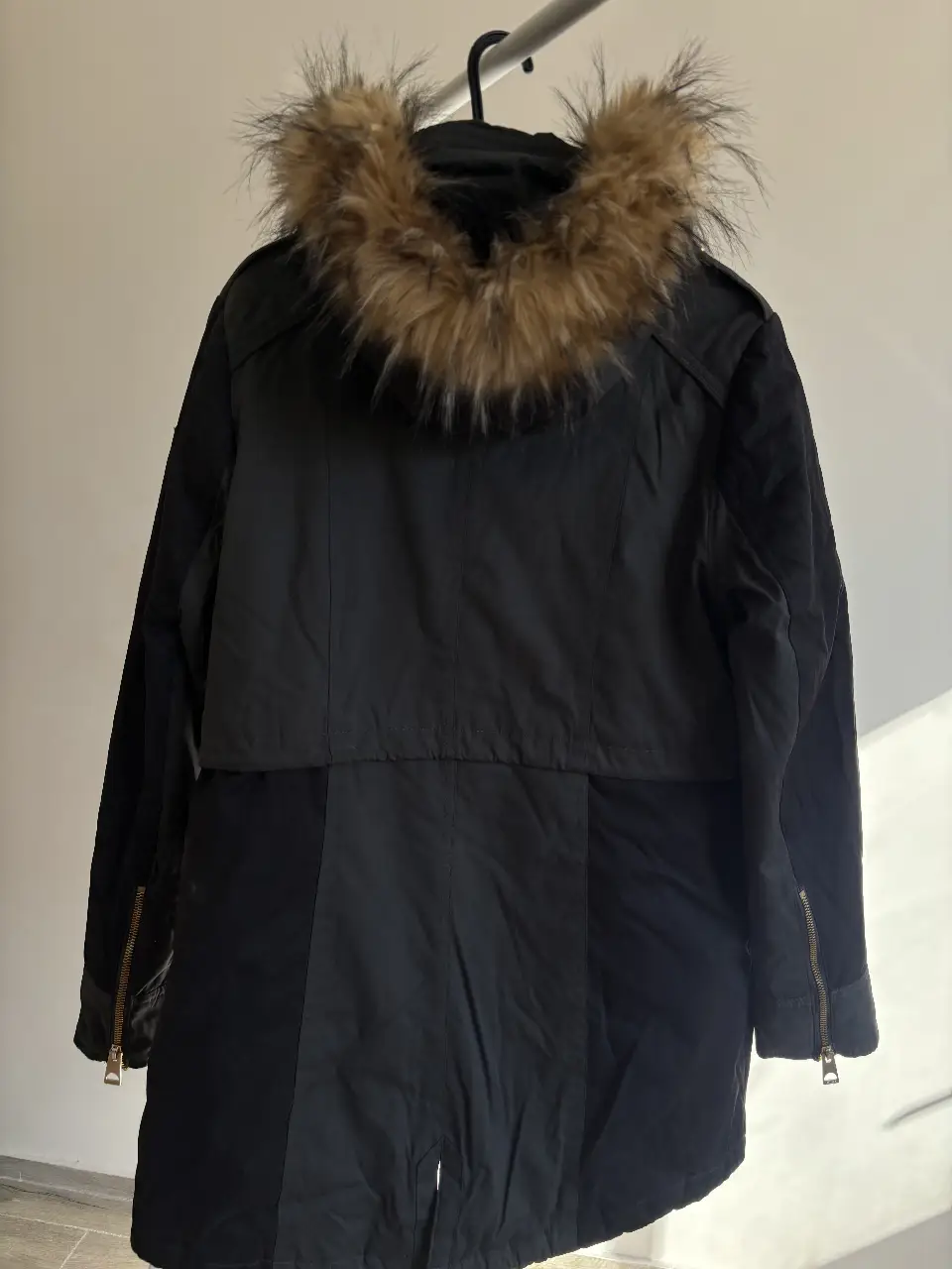 Campera GUESS - Vista 2