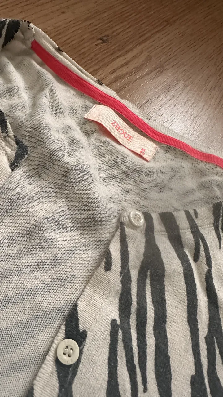 Cardigan ZHQUE - Vista 3