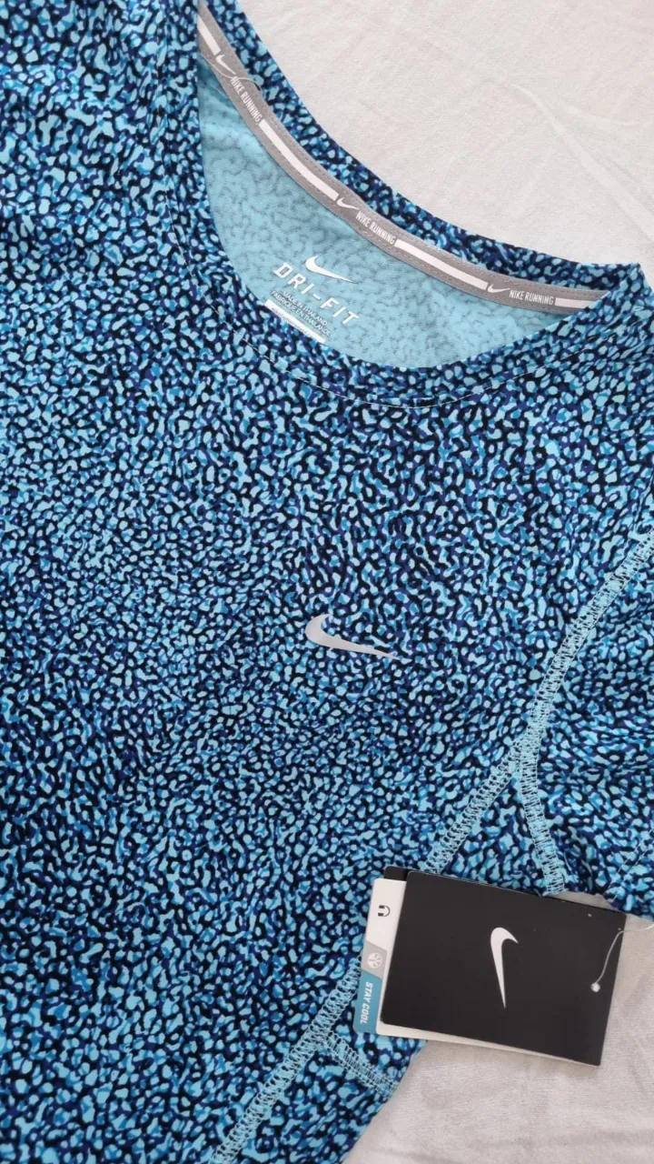 Remera Nike - Vista 3