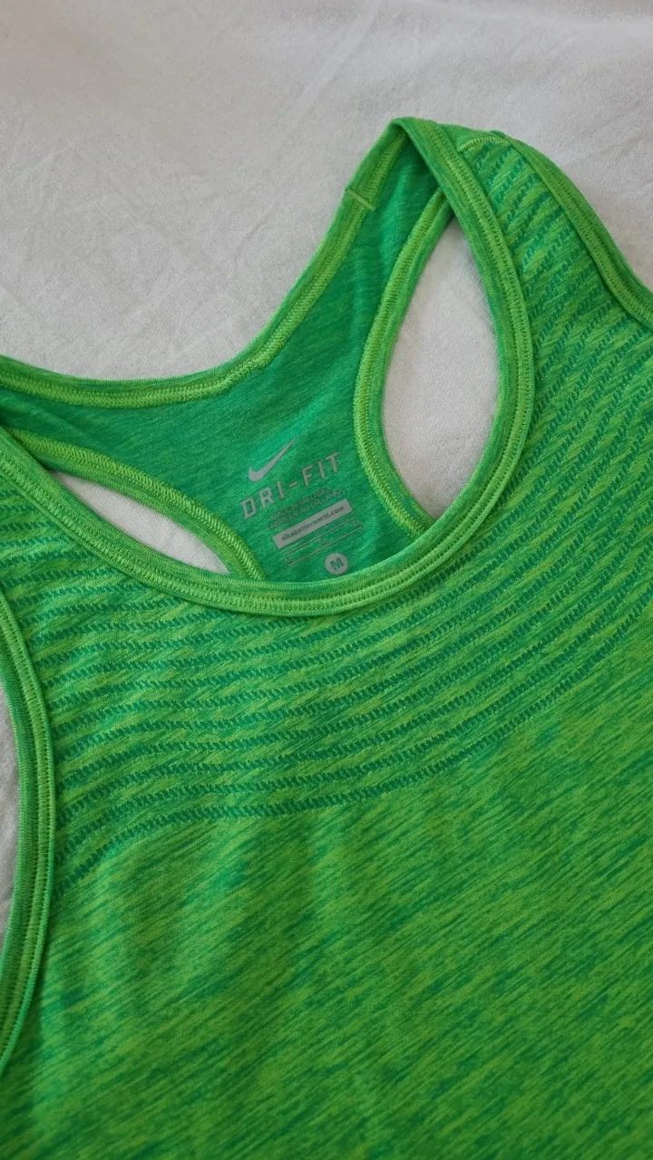 Musculosa Nike - Vista 6