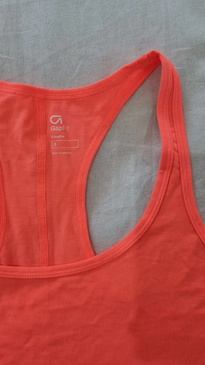 Musculosa GAP - Vista 3