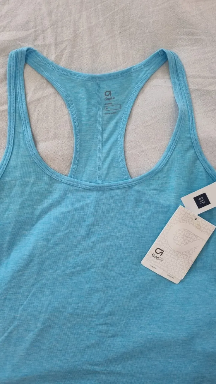 Musculosa GAP - Vista 3