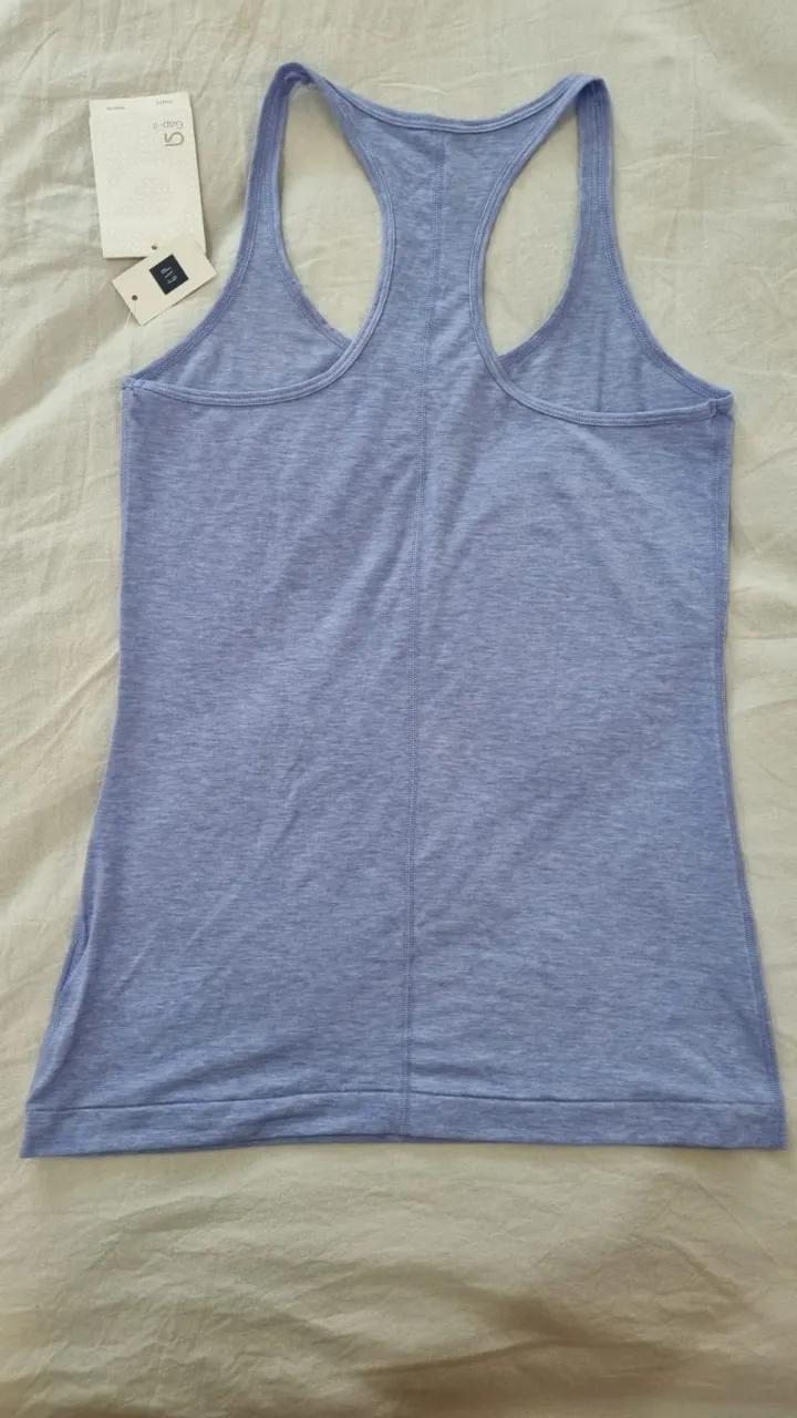 Musculosa GAP - Vista 2