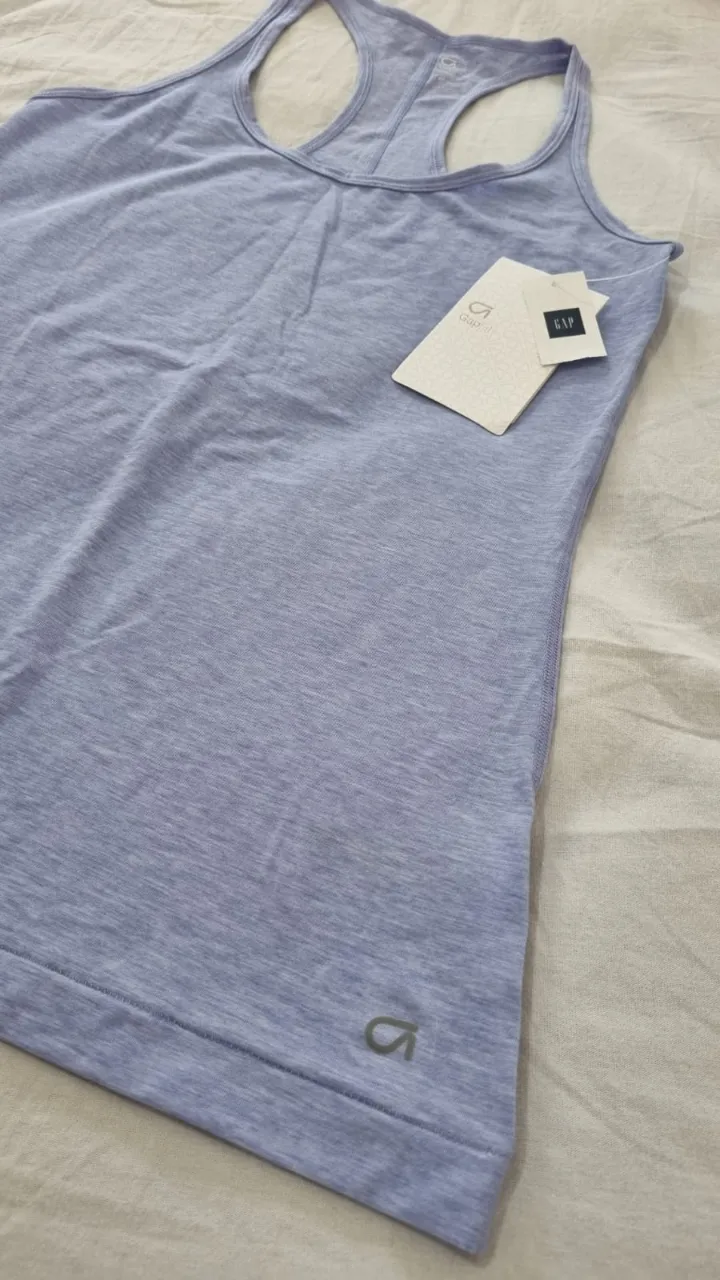 Musculosa GAP - Vista 3