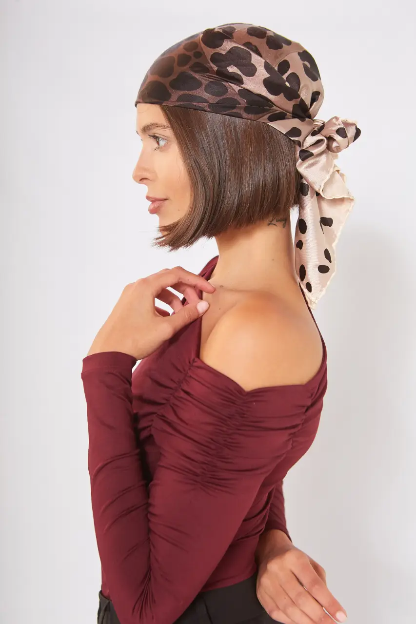 Blusa Amira zacarias - Vista 2