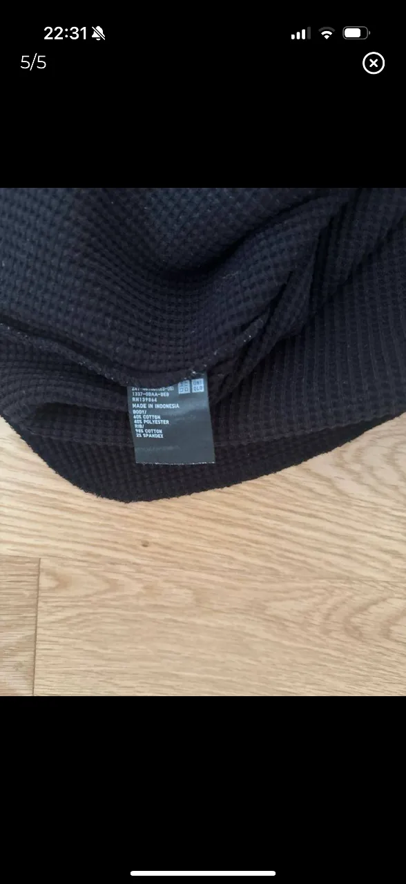 Buzo Uniqlo - Vista 4
