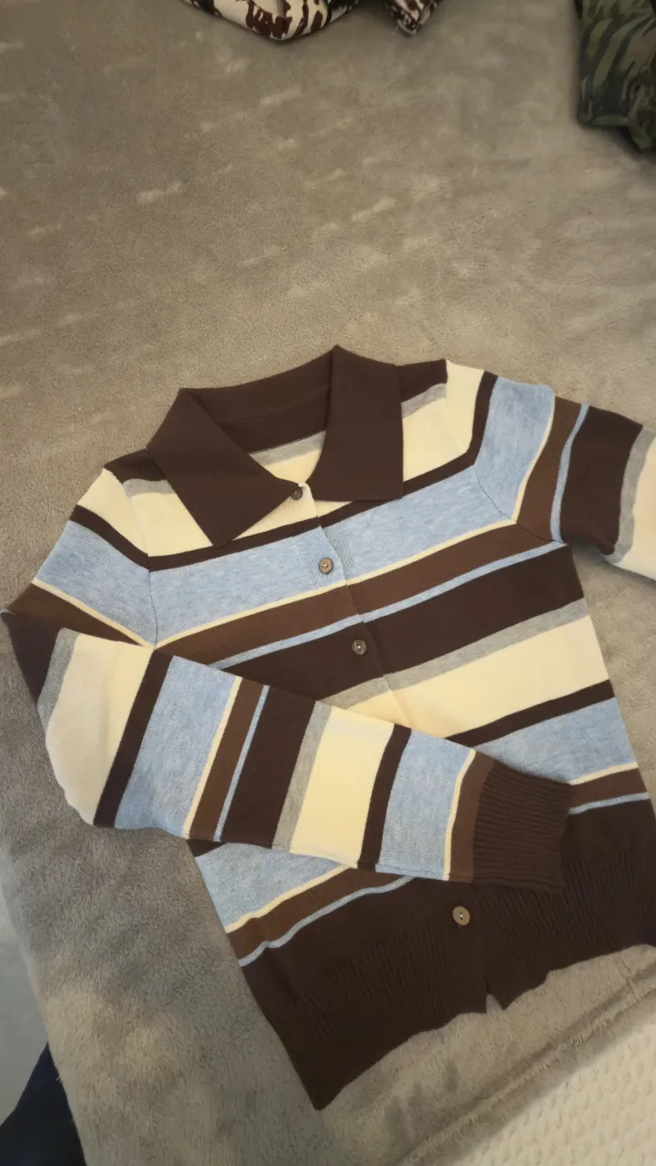 Cardigan Otro - Vista 2