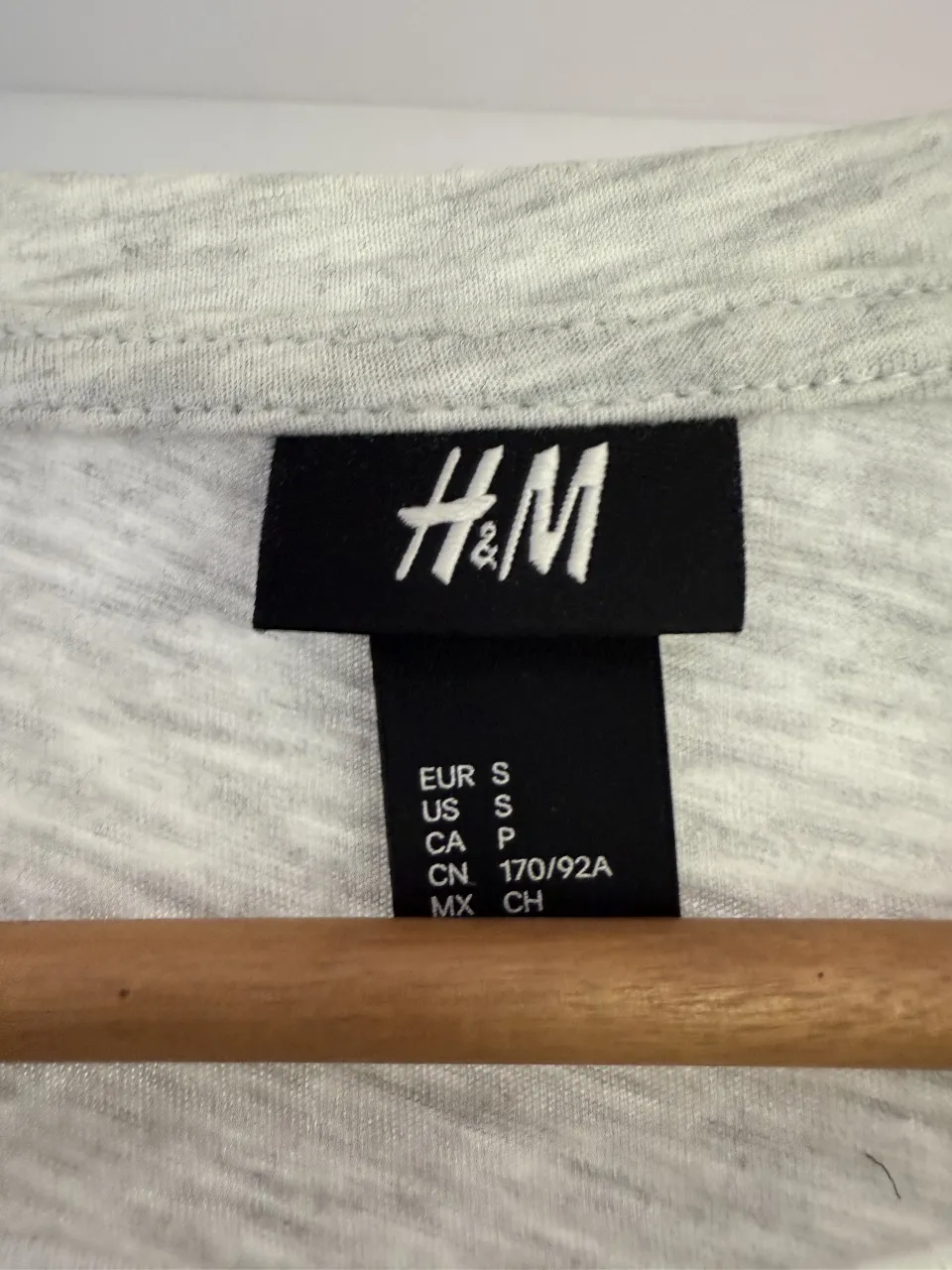 Remera H&M - Vista 2