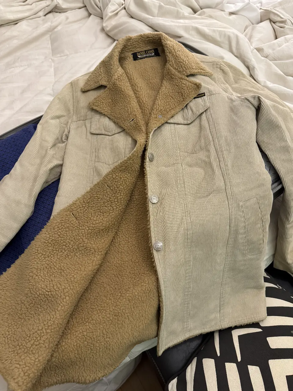 Campera Daniel Cassin - Vista 2