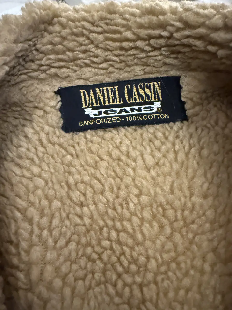 Campera Daniel Cassin - Vista 3