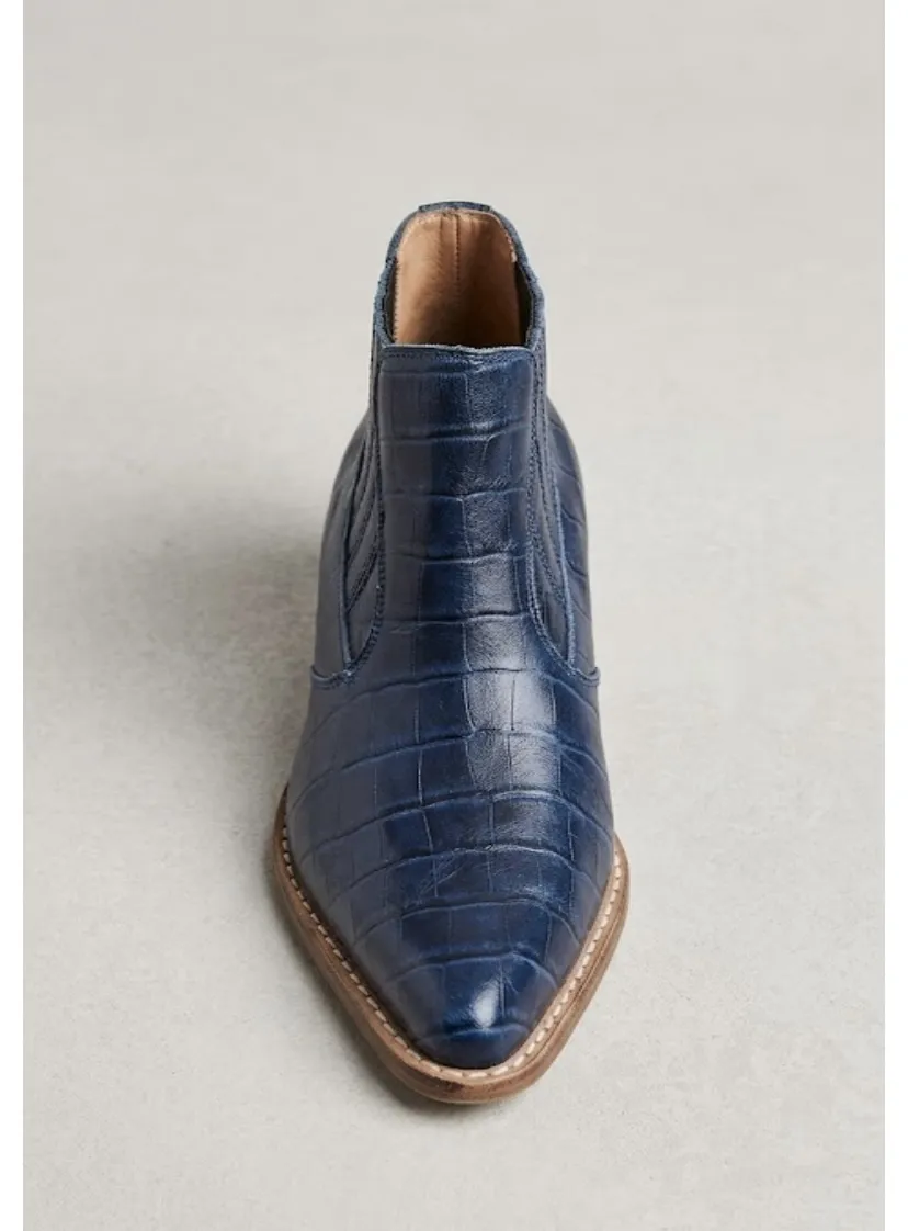 Botas A ≠ - Vista 2