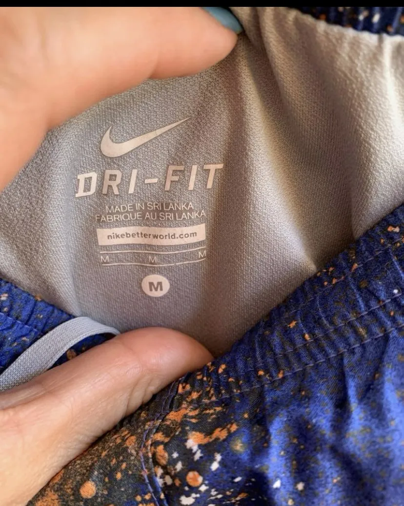 Short Nike - Vista 4