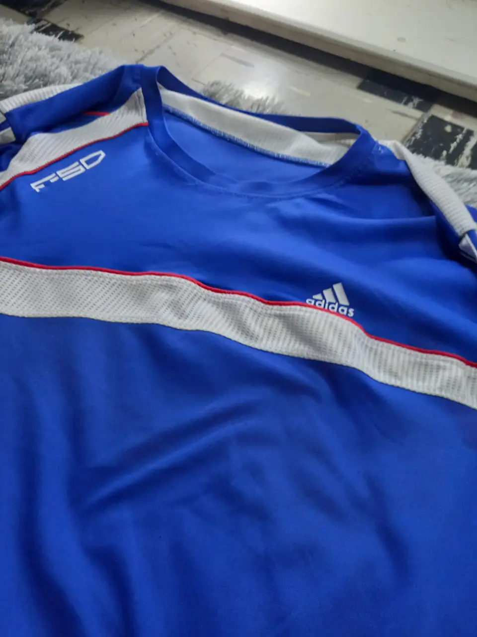 Camiseta adidas - Vista 3