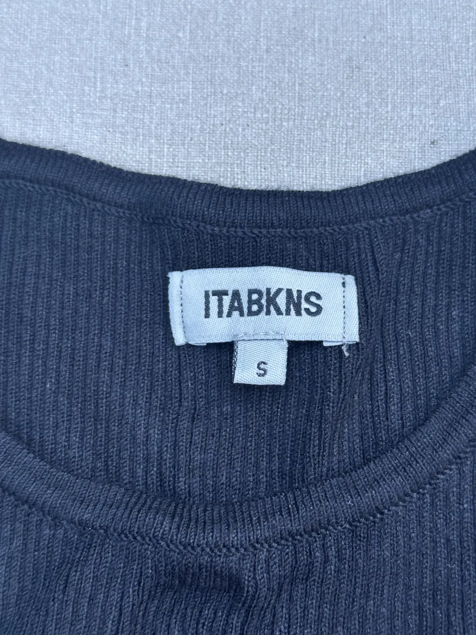 Musculosa Itabkns - Vista 2