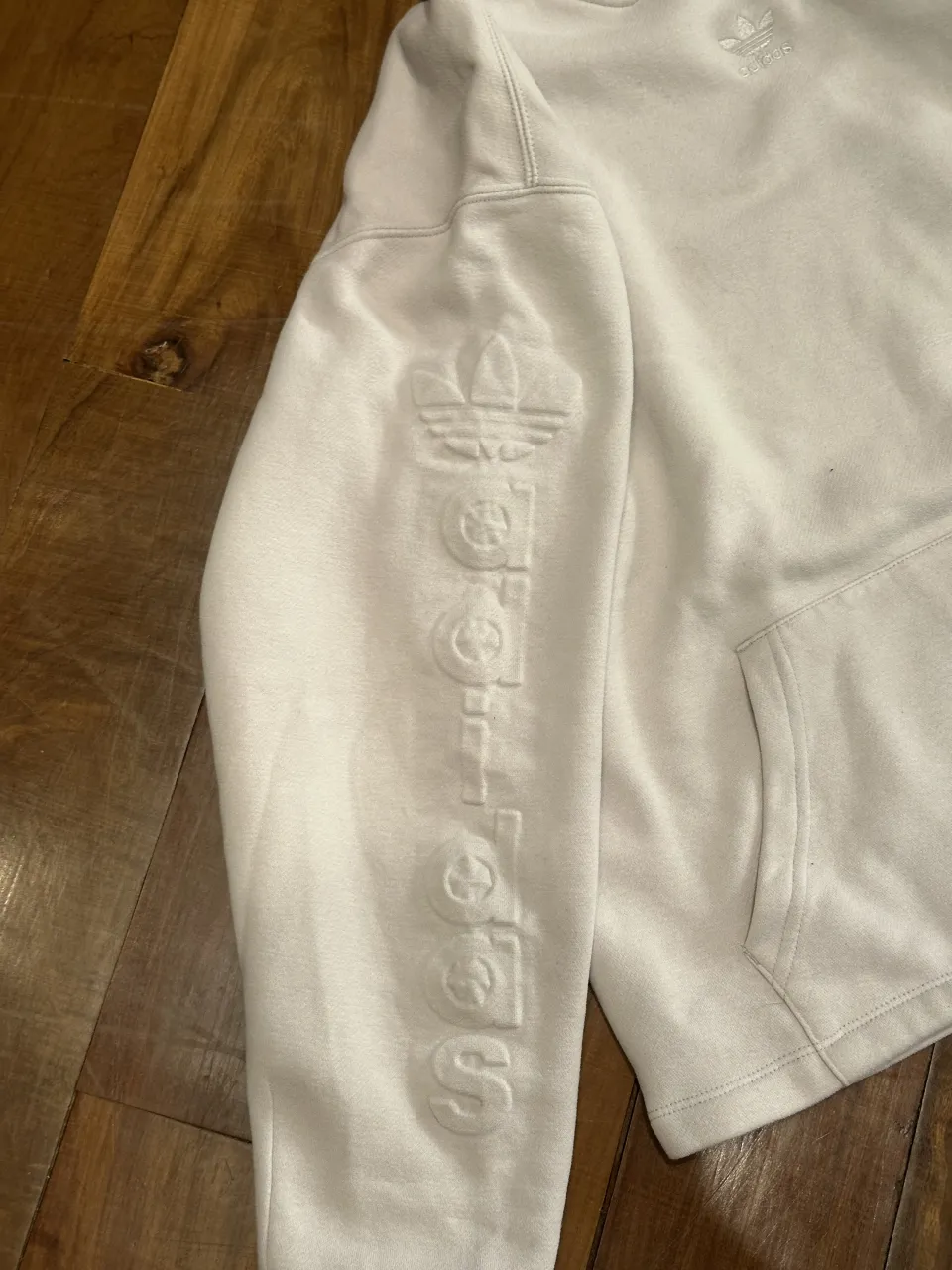 Buzo adidas - Vista 4